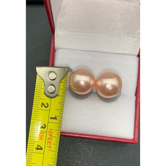 Vintage Monet Feminine Simple Faux Pink Pearl Stud Earrings - Picture 3 of 4